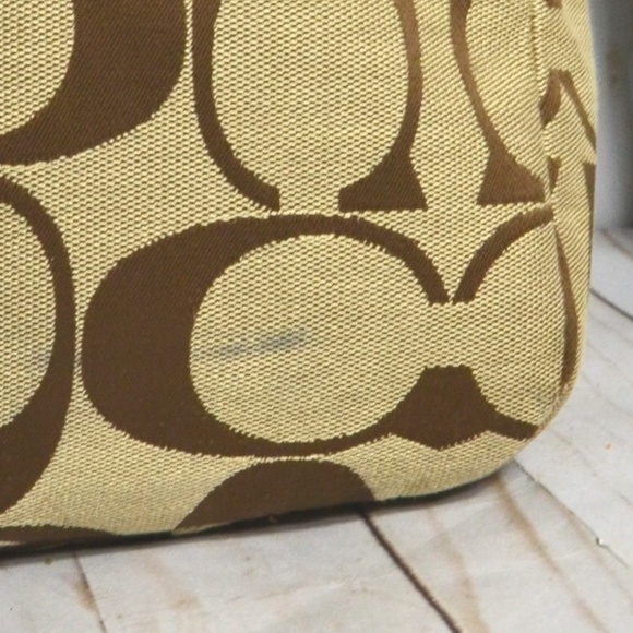 COACH Leather Medium Studded Bucket Bag F15240 - Picture 2 of 7